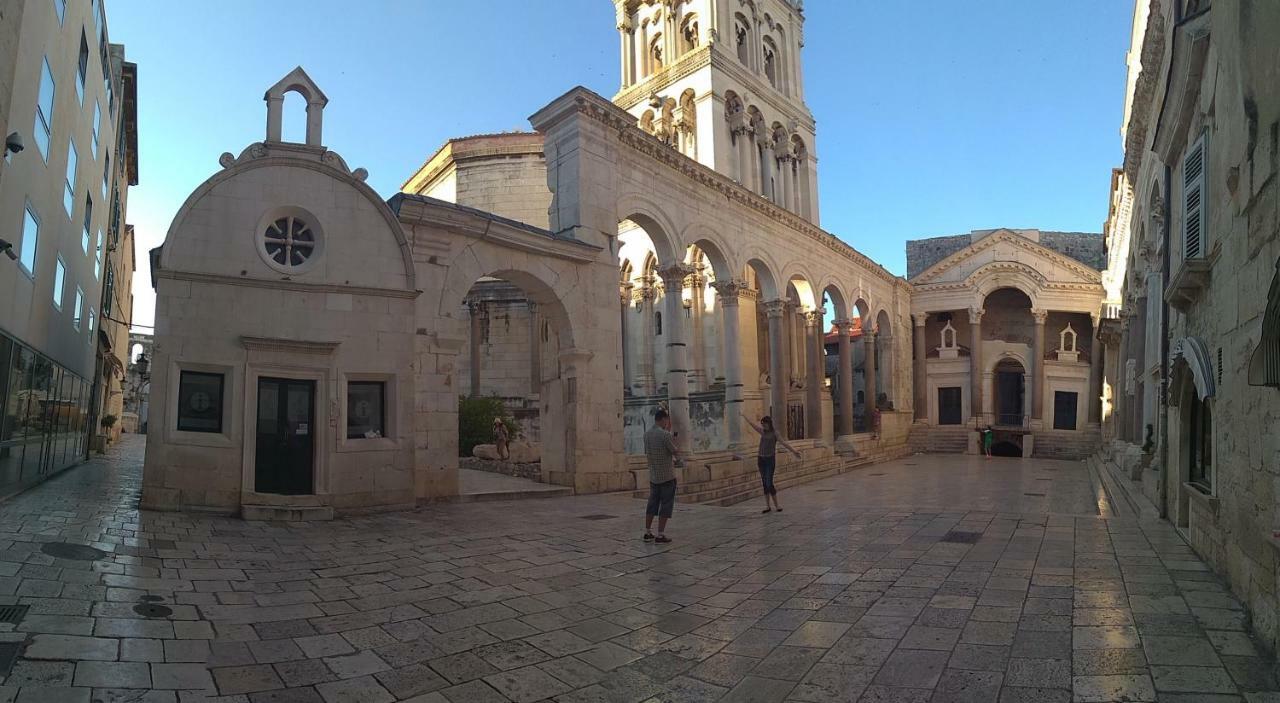 Apartman Dario Appartement Split Buitenkant foto